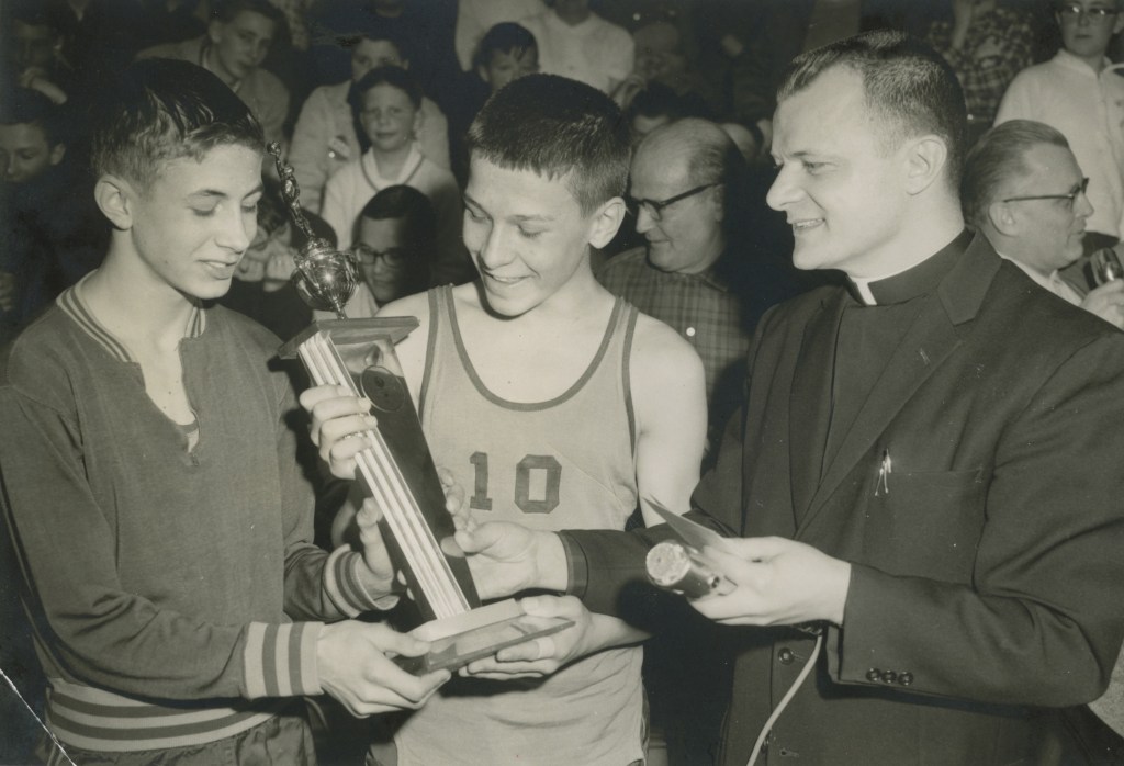 Holy Cross School Basketball Photos