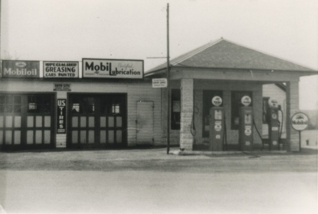 Kakes Service Station