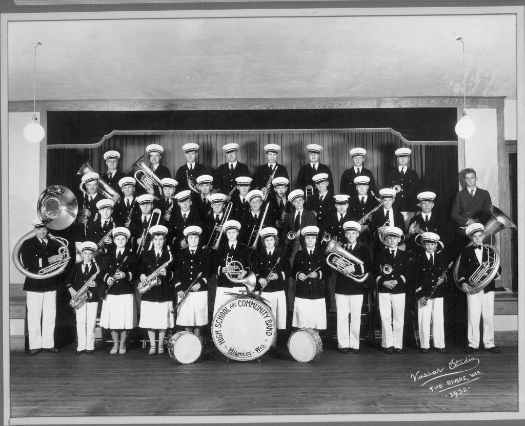 Mishicot High School Band —&nbsp;1932