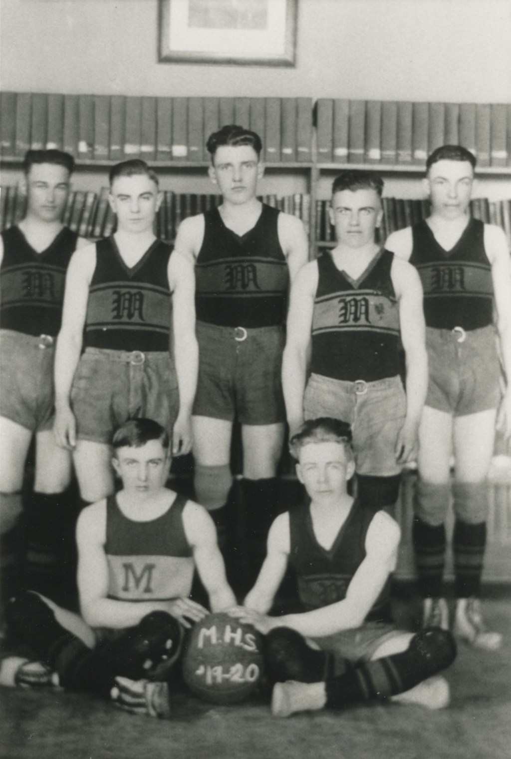 Mishicot High School Basketball Team 1919 –&nbsp;1920